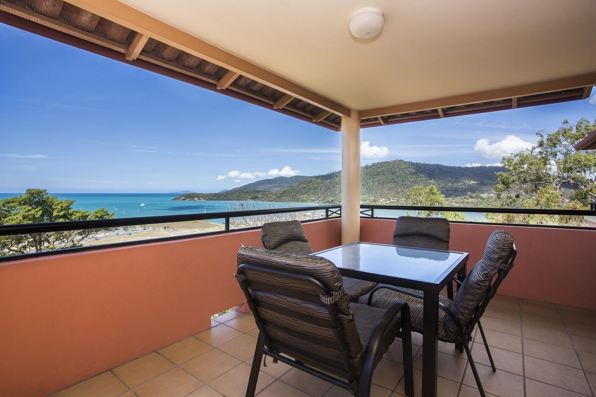 Martinique Whitsunday Resort Airlie Beach Exterior foto